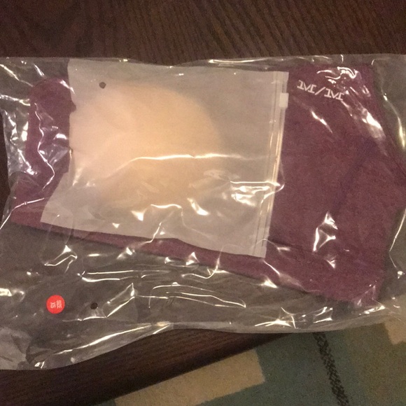 Women’s NEW sports bra with phone pocket - Picture 8 of 8